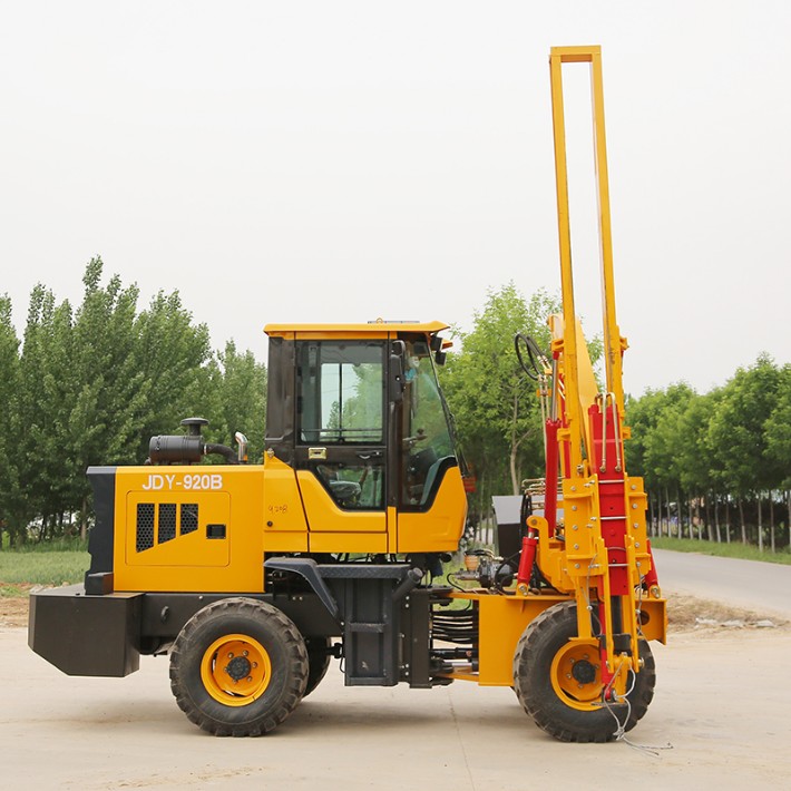 公路護(hù)欄打樁機