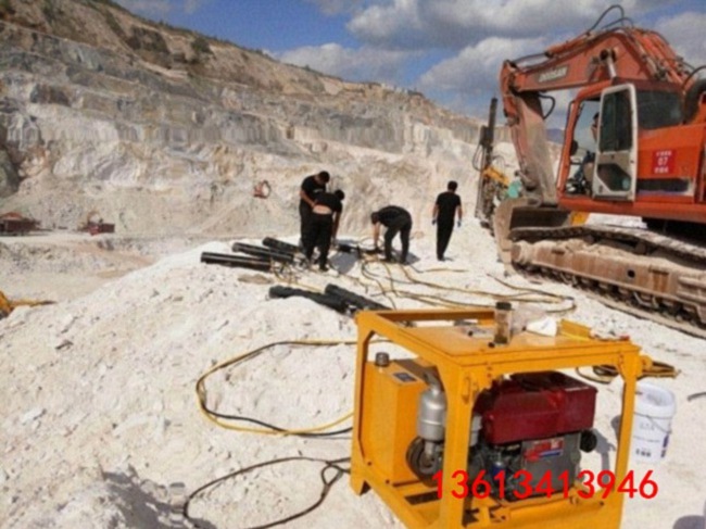 阿里矿山开采除了爆破还有劈裂机设备服务