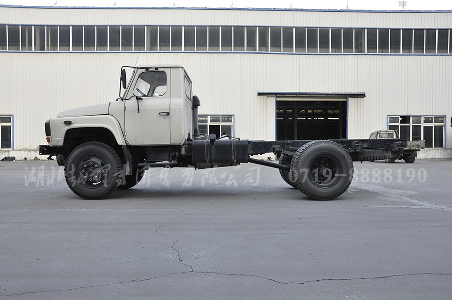 四驱越野卡车底盘东风eq1093尖头东风军车4×4全驱底盘