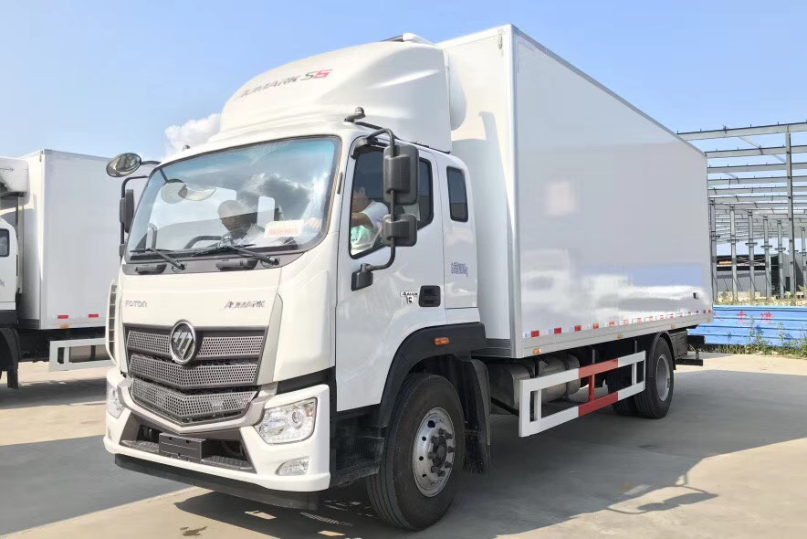 福田欧马可10吨冷藏车运输车