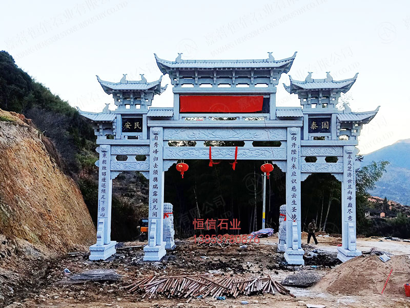 芝麻白石牌坊芝麻白石材牌坊厂家景区芝麻白石雕牌坊