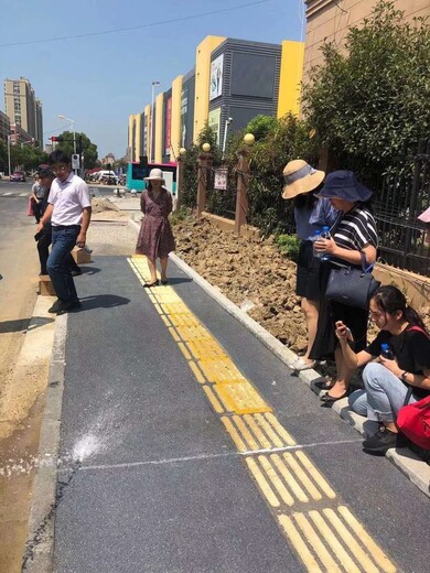 浙江宁波彩色透水地坪材料透水混凝土增强剂厂家