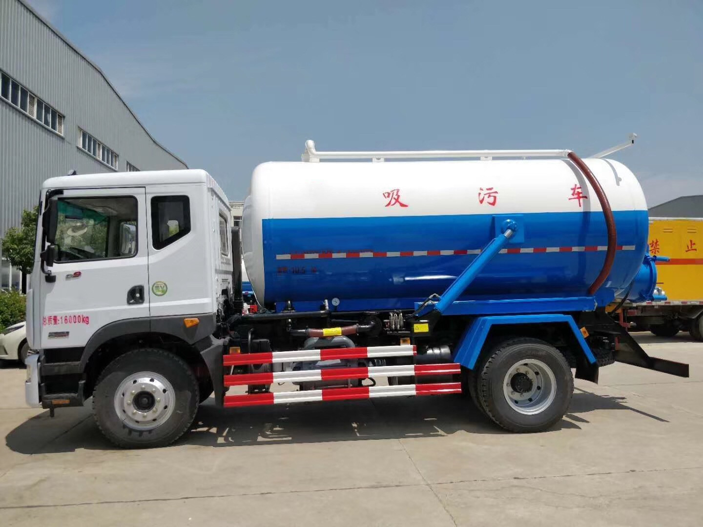 D9吸污車(chē)1