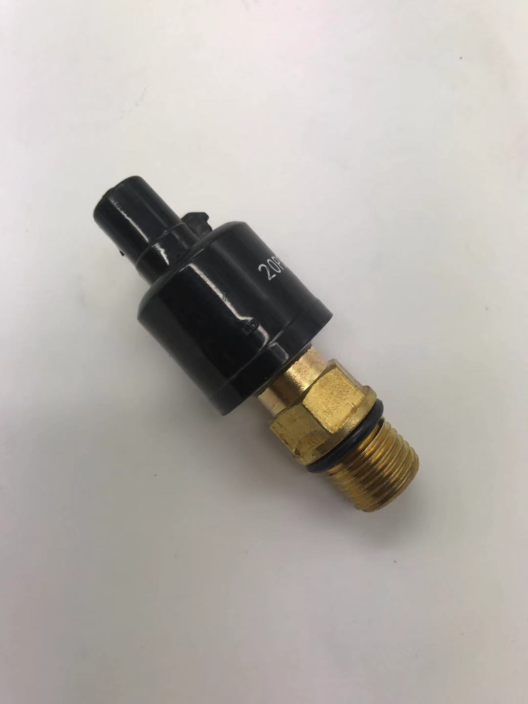 斗山挖掘機(jī)配件大宇DH150 220-5 225 300-7分配器壓力開(kāi)關(guān)感應(yīng)器.jpg