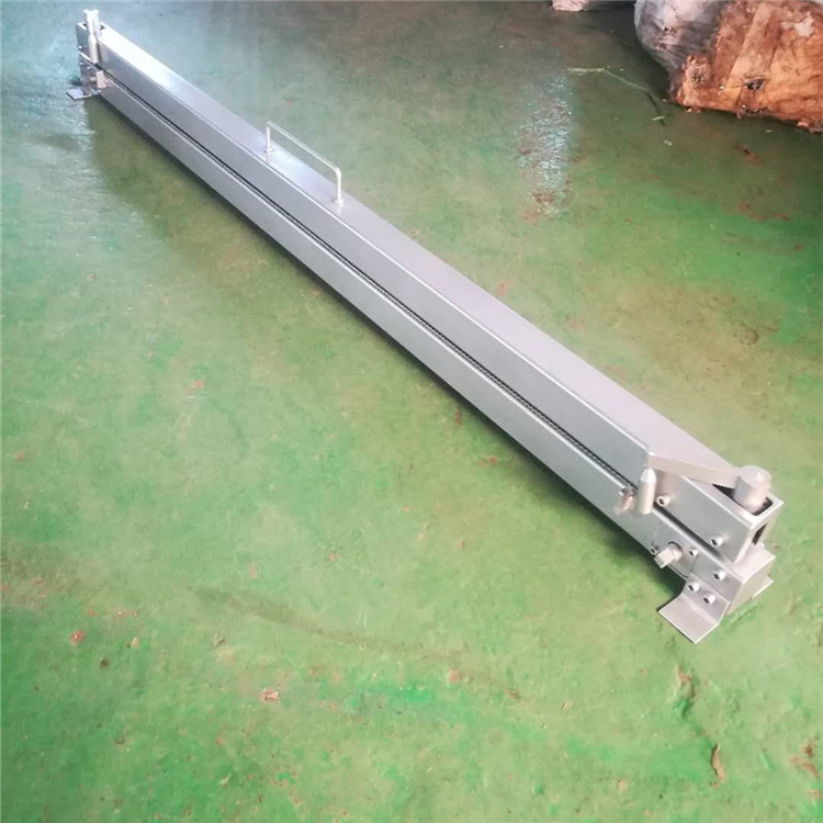 皮帶切割機02.jpg