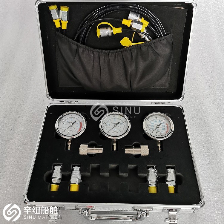 1622597036840907.jpg Liquid Filled Fuel Pressure Gauge with case, 0-250Psi, 14 NPT - 副本.jpg