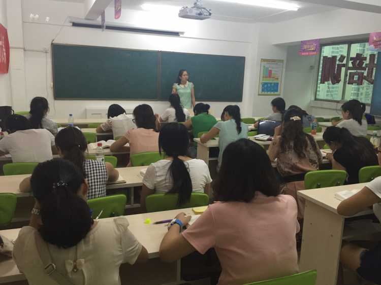 【西安北郊会计培训,零基础入学,费用低,来电报