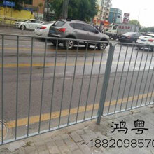 道路隔离护栏厂家/鸿粤现货深标护栏/公路护栏厂家直销图片