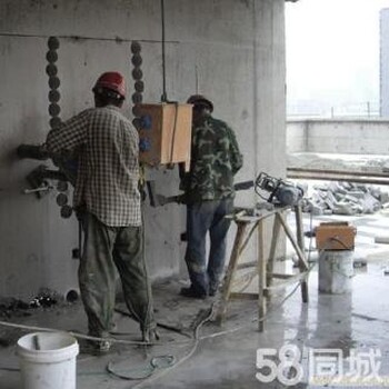 上海房屋拆除拆石膏板墙拆铝合金门窗敲墙打地坪