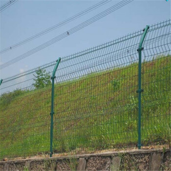 护栏网双边丝护栏网厂家双边丝护栏网安装施工欢迎咨询