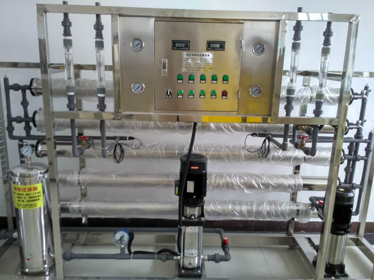 水处理设备厂家-生产纯净水设备-反渗透设备，欢迎来厂参观