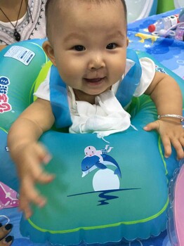 愛玩愛游提醒嬰兒游泳池適合多大的寶寶使用？