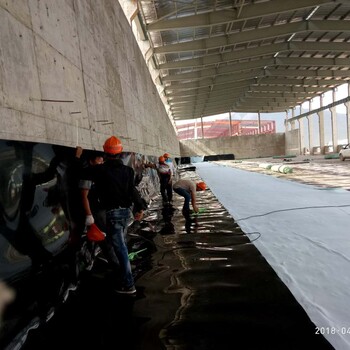 买土工材料找新朔厂家土工膜hdpe防渗土工膜复合土工膜两布一膜规格支持定制