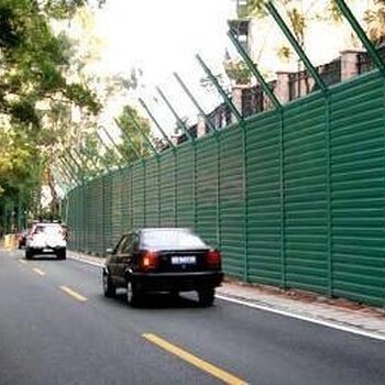 荊門(mén)市公路聲屏障凹凸穿孔聲屏障居民區(qū)降噪聲屏障