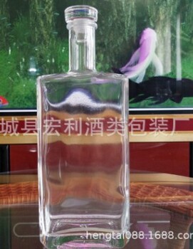 廠家供應晶白料玻璃酒瓶500ml白酒瓶方形透明色玻璃瓶子