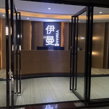 杭州雪羅拉羽絨服折扣走份批發(fā)