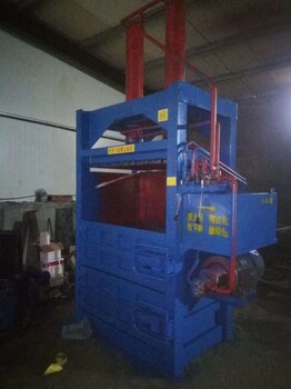 如何選擇液壓打包機廢品廢紙箱打包機