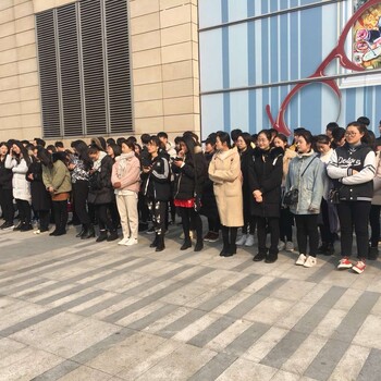 提供兼职人员展会服务礼仪模特充场等灵活用工