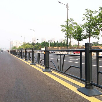 湛江交通护栏边防护栏网道路隔离栏防攀爬护栏网厂家批发价