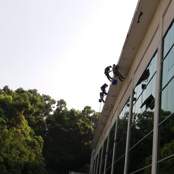 重庆江北观音桥玻璃外墙清洗快速实惠
