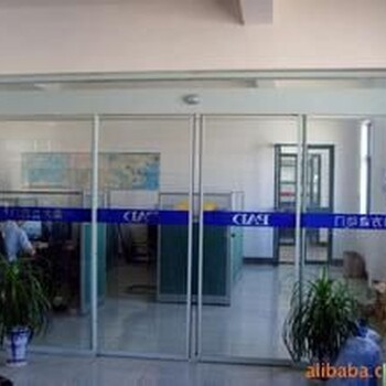 上海闵行区玻璃门地弹簧维修安装玻璃门锁