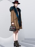 年轻时尚品牌芭蒂娜19秋冬反季羽绒服百分百大件批发