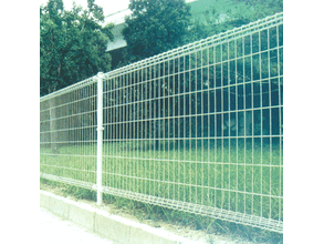 双边丝公路护栏网_深圳交通道路路侧隔离防护双边丝公路护栏网安装