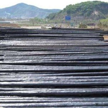 贵州贵阳回收木电杆木电杆回收诚信大量回收（销售）6-9米