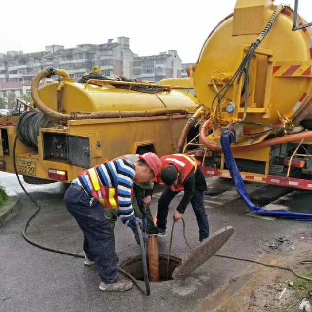 即墨抽化粪池，清理隔油池沉淀池污水池