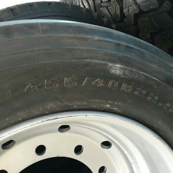 前进455/40R22.5饲料搅拌车真空宽基轮胎