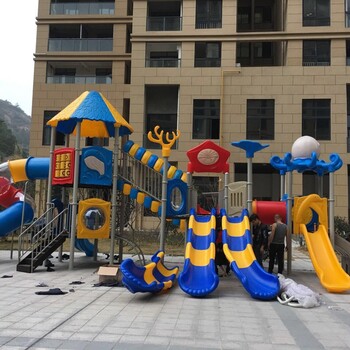新佳豪组合滑梯,增城幼儿园设施新佳豪户外儿童滑梯厂家