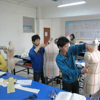武汉学缝纫技术的学校