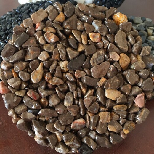 兰州红古区人行道胶粘石性能3公分透水胶粘石配料比例