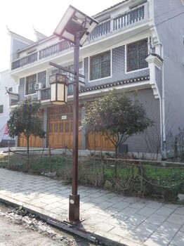 甘肅隴南宕昌縣沙灣鎮(zhèn)安裝的4米太陽能庭院燈價格便宜江蘇開元供應