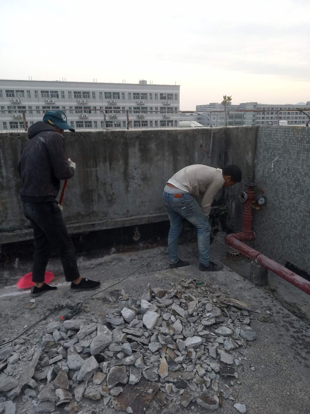 龙门窗台漏雨补漏，惠州伸缩缝防水补漏公司