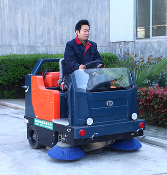 甘肃普森电动智能驾驶式扫地车PS-J1450B