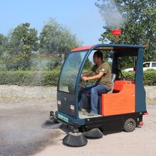 西北地區掃地機電動駕駛式掃地機景區掃地車PS-J1860BP圖片