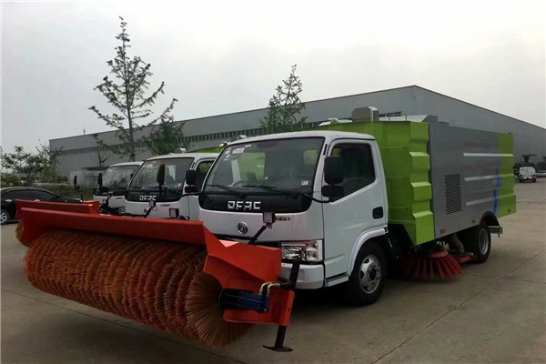 马路国六湿式清扫车市场应用