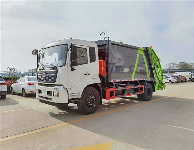 东风5方自装卸式垃圾车 5吨挂桶垃圾车