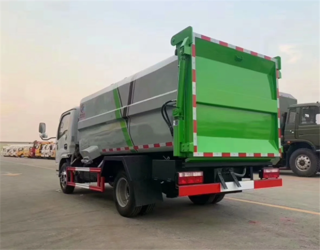 20吨挂桶式垃圾车 东风10方压缩垃圾车