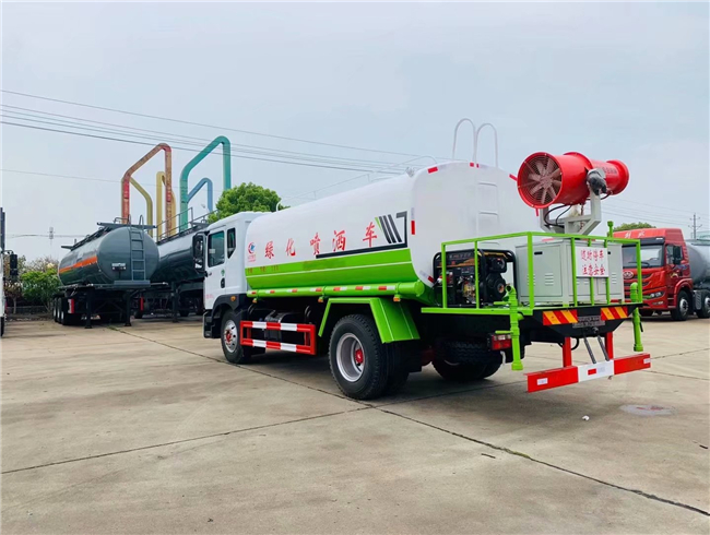 程力12方降塵噴灑車售后無(wú)憂