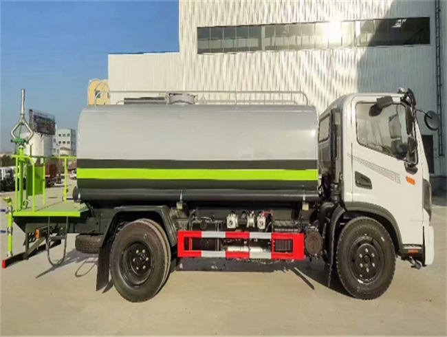福田瑞沃15吨绿化洒水车