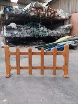 供应PVC塑钢花坛护栏-护栏制品厂