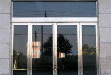 朝阳区花家地安装玻璃门安装玻璃隔断厂家图片0
