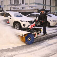 手推多功能扫雪机SSJ1500,液压式离合器北京洁娃图片