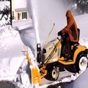 校園掃雪用STM1100小型多功能掃雪車，方便省時，整機(jī)免費(fèi)安裝，送貨上門培訓(xùn)