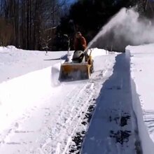 名符其实的多功能除雪车STM1100常年提供咨询服务图片