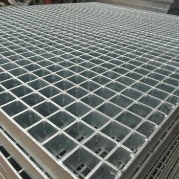 清远电厂平台一般采用碳钢格板制作,表面热镀锌,能起到防氧化作用