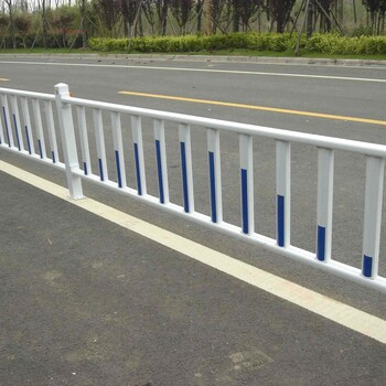 深圳双边丝护栏价格碰焊网片用于桥梁围挡耐腐蚀
