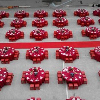 深圳公明年会围餐上门做光明十人起围餐宴预定公明工厂宴会餐